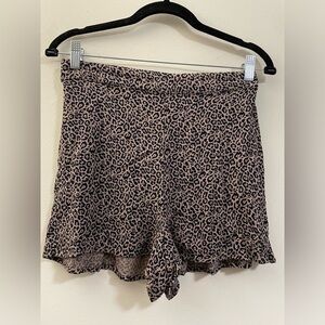 American Eagle Leopard‎ Print Pull-On Shorts - S